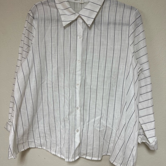 Classic White Striped women’s button down eri + Ali for Anthropologie - Picture 2 of 7